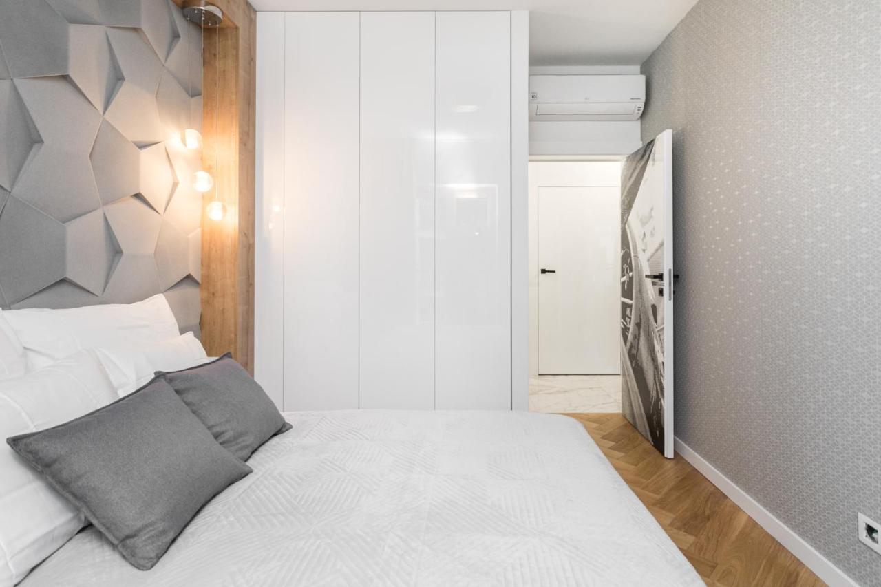 Golden Apartments Warsaw - Mennica Residence Экстерьер фото